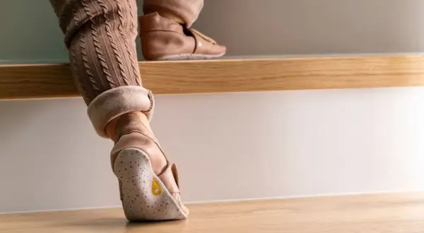 Kapcie do przedszkola: Jak wybrać idealne dla zdrowych stóp?
