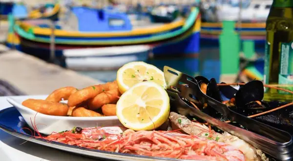 Malta gdzie zjeść: najlepsze miejsca na lokalne smaki i tanie jedzenie