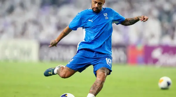 Ile zarabia Neymar? Poznaj jego kontrakt i luksusowe życie