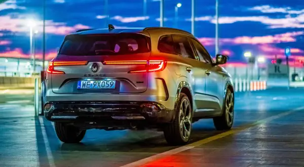 Renault Espace 5: jaki silnik wybrać, by uniknąć wysokich kosztów?