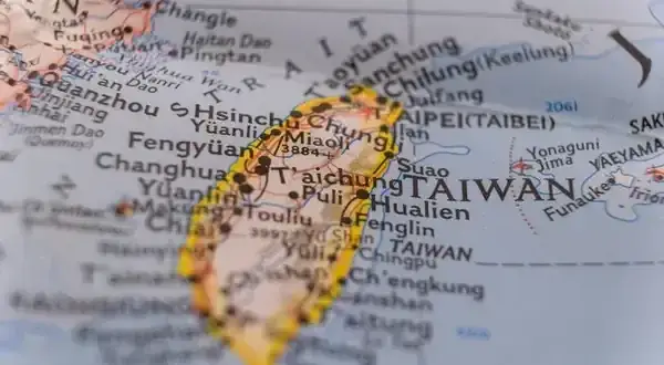 Tajwan gdzie leży? Odkryj jego strategiczne położenie na mapie