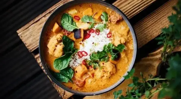 Gdzie zjeść w Opatowie? Odkryj najlepsze restauracje i smaki