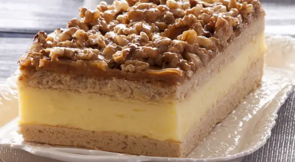 Ciasto Snickers według Aleksandry - prosty przepis na smaczny deser