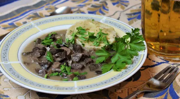 Herzhaftes Lungenrezept mit Knödel und Bier.