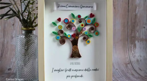 Albero di quilling colorato, un'idea di riciclo creativo per la Prima Comunione di Gianmarco, con una dedica alla nonna.