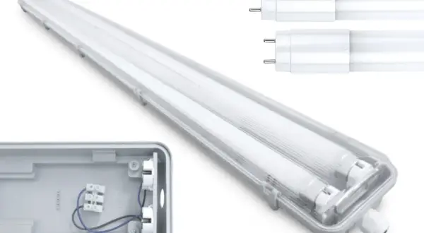Lampa przemysłowa z dwoma świetlówkami, odporna na wilgoć i pył (klasa szczelności **halogen ip65**). Widoczne elementy montażowe i świetlówki.
