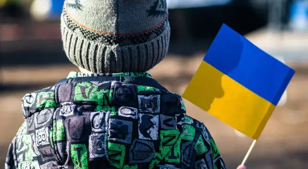 800 plus dla Ukraińców: Jak otrzymać? Warunki, wniosek, błędy