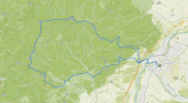 Mapa szlaku turystycznego w Beskidach, w tym węgierska górka trasa, z zaznaczonymi szczytami i poziomnicami.