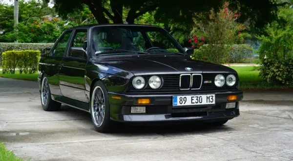 BMW M3 E30: Ile kosztuje kultowy model? Ceny i porady