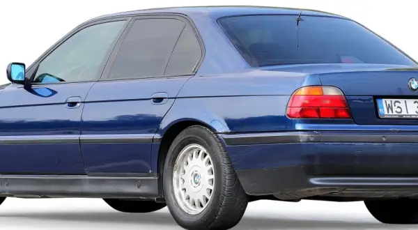 BMW Seria 7 E38 – ikona komfortu i technologii, którą warto znać