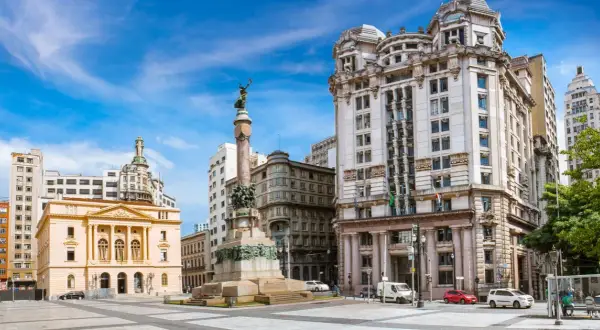 Gdzie leży Sao Paulo? Odkryj jego fascynujące położenie w Brazylii
