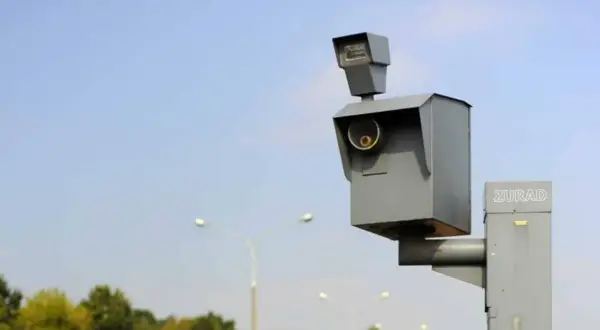 Fotoradar zrobił zdjęcie? Sprawdź, co dalej i uniknij pułapek!