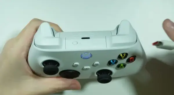 Jak podłączyć pada do Xboxa - proste kroki i rozwiązania problemów