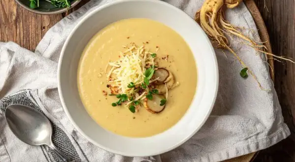 Minestra, Zuppa, Vellutata: Le Differenze Chiave per Gustare l'Italia