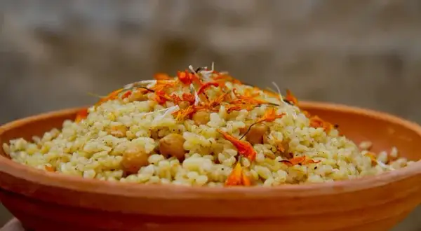 Kasza bulgur dla psa: Tak czy nie? Bezpieczeństwo, korzyści, ryzyko