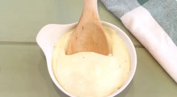 Crema bechamel perfecta hecha en Thermomix, lista para usar.