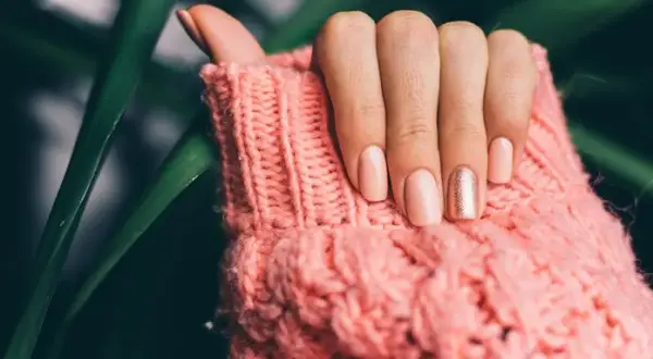 Czy manicure hybrydowy jest bezpieczny? Oto, co musisz wiedzieć