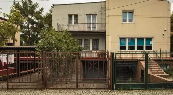 Gdzie mieszka Kaczyński? Odkryj tajemnice jego warszawskiego domu