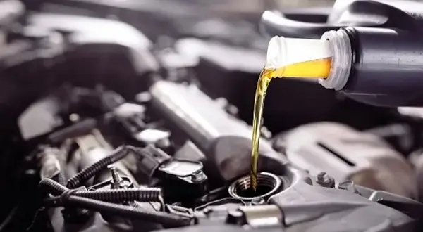 Olej GM 10W40 do jakich silników? Sprawdź, czy pasuje do Twojego auta