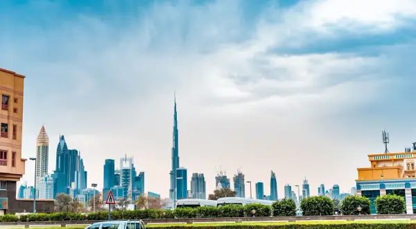 Ile ma najwyższy budynek świata? Zaskakujące fakty o Burj Khalifa