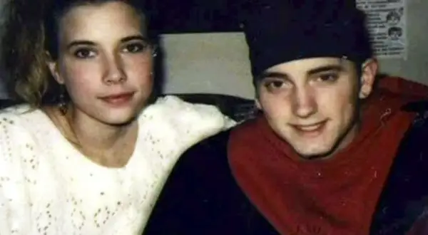 Czy Eminem ma żonę? Odkryj prawdę o jego życiu osobistym