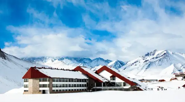 Esquí en la nieve: consejos y mejores destinos para disfrutarlo