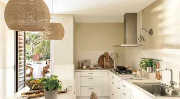 ¿Qué encimera elegir para tu cocina blanca? Guía experta.