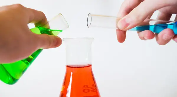 Co to jest układ chemia? Zrozumienie kluczowych systemów chemicznych