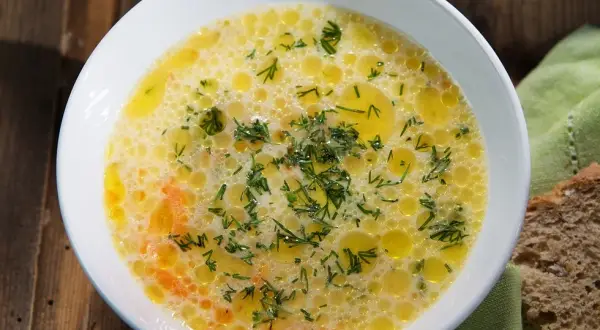 Idealna zupa ogórkowa: przepis krok po kroku, który zawsze się udaje