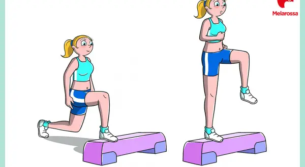 Ragazza che esegue esercizi step: affondo e sollevamento ginocchio. Allenamento efficace per gambe e glutei.