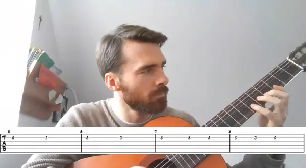 Jak zagrać 100 lat na gitarze – proste akordy dla każdego początkującego