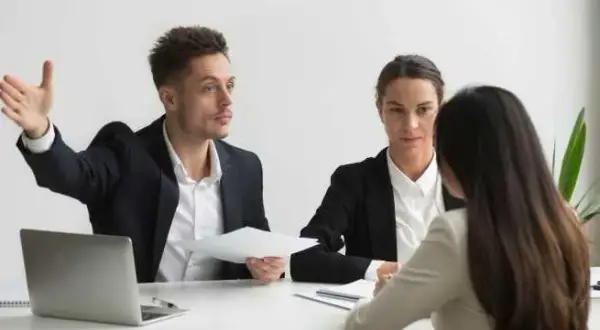 Likwidacja stanowiska pracy: po jakim czasie można ponownie zatrudnić?