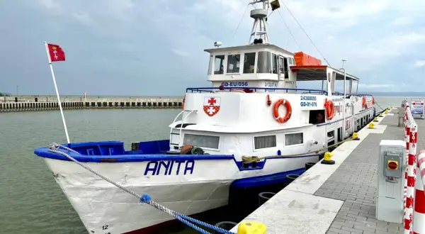 Jak dojechać z Elbląga do Krynicy Morskiej - najlepsze opcje transportu