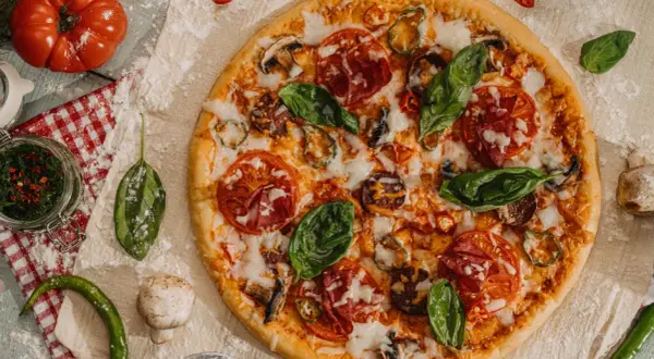 Domowa pizza zdrowa? Tak! Zobacz, jak ją przygotować świadomie