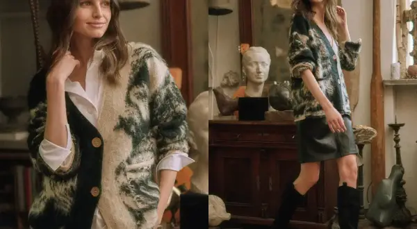 Kobieta w swetrze z wzorem tie-dye, pokazująca, jak zapiąć sweter. Stylizacja z białą koszulą i czarną spódniczką.