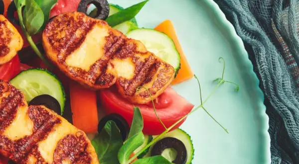 Jak smacznie wykorzystać ser halloumi w prostych przepisach na dania