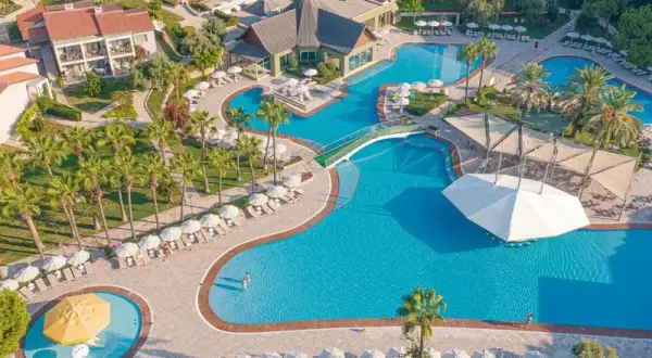 Jaki hotel w Side? Ranking, porady i wybór idealny na wakacje!