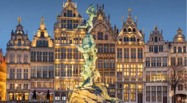 Gdzie leży Antwerpia? Odkryj jej kluczową lokalizację w Belgii