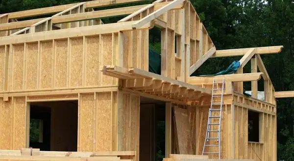 Ile kosztuje dom szkieletowy 70 m²? Zaskakujące ceny budowy!