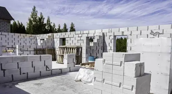 Ile kosztuje budowa domu 50m2? Poznaj ceny i oszczędzaj!