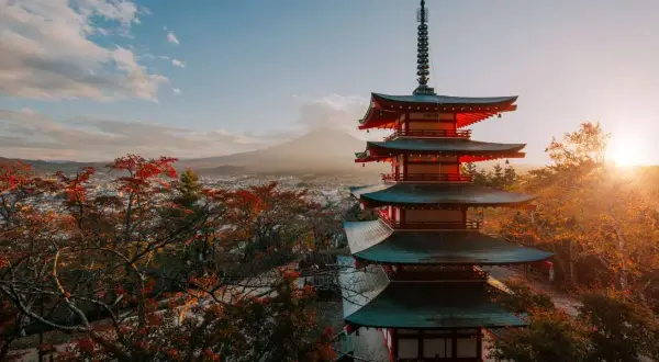 Kiedy najlepiej jechać do Japonii? Odkryj idealne miesiące i atrakcje