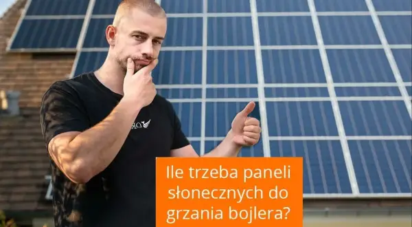 Mężczyzna z panelami fotowoltaicznymi na dachu zastanawia się, jaki bojler do fotowoltaiki będzie najlepszy. Pokazuje kciuk w górę.