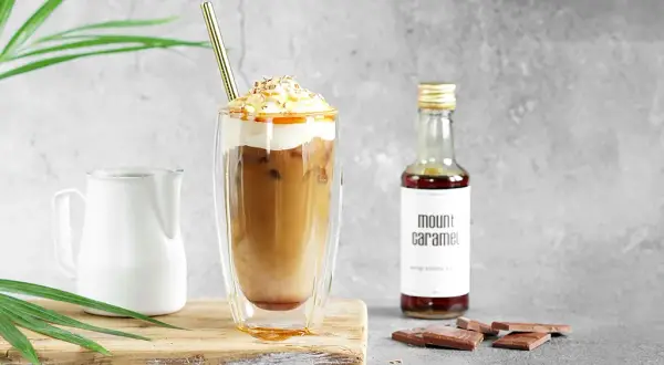 Jak zrobić idealną kawę frappe – prosta receptura krok po kroku