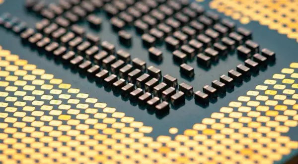 Detalle de los pines de un procesador AMD Ryzen, símbolo de los mejores procesadores ryzen para alto rendimiento.