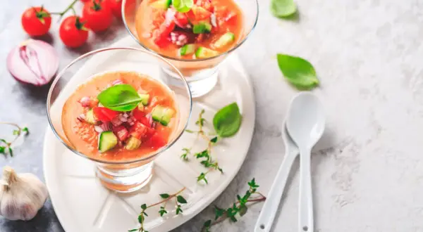 Kalte italienische Suppen: Rezepte & Tipps für den Sommer