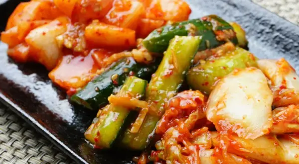 Kimchi: Zdrowe jelita, odporność i odchudzanie? Cała prawda
