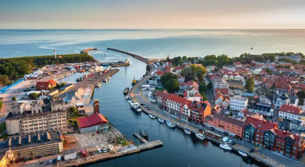 Gdzie jest Ustka? Odkryj jej ukryte piękno i atrakcje turystyczne