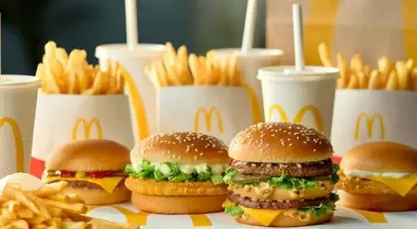 Ile kalorii ma hamburger z McDonald's? Zaskakujące fakty o wartości odżywczej