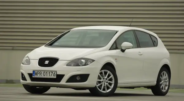 Pojemność baku Seat Leon 1.9 TDI: 55L i zasięg ponad 1200 km!