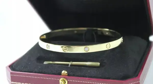 Bransoletka Cartier ile kosztuje? Zaskakujące ceny i modele
